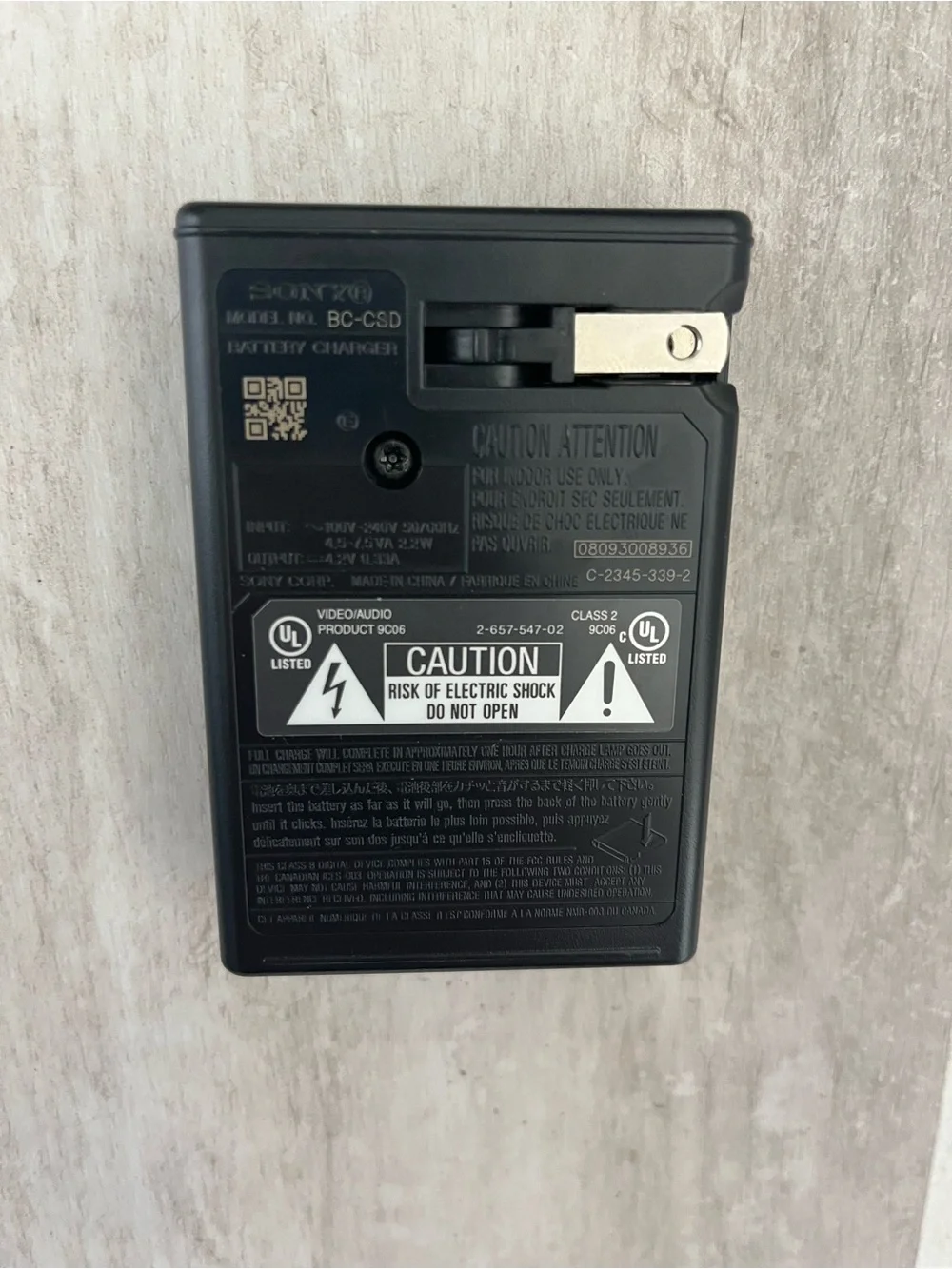 Sony Wall Battery Charger BC-CSD Sony D, T, R & E rechargeable battery series